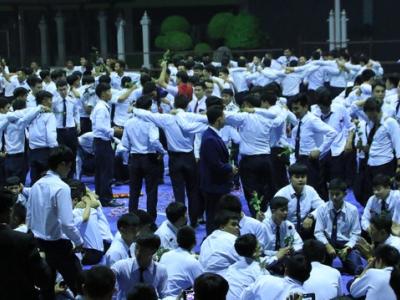 รับประกาศนียบัตร 2558