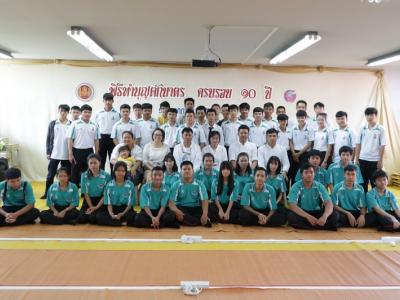 **รุ่นพี่ รุ่นน้อง (18ก.ค.59)