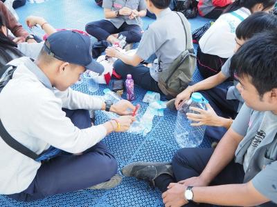 โครงการสิ่งประดิษฐ์สิ่งของเหลือใช้ 2559