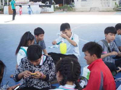 โครงการสิ่งประดิษฐ์สิ่งของเหลือใช้ 2559