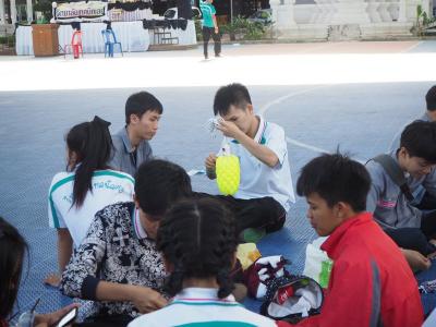 โครงการสิ่งประดิษฐ์สิ่งของเหลือใช้ 2559