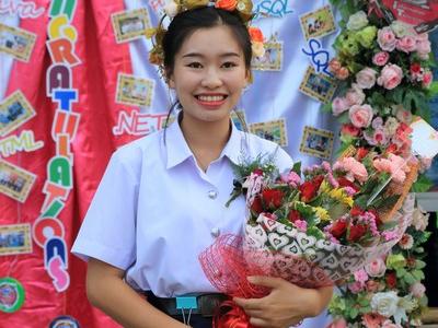 60-รับประกาศนียบัตร 2560(2)