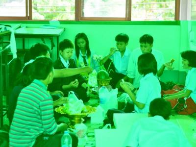 กิจกรรมทำพานไหว้ครู 2557 (11 มิ.ย. 57)